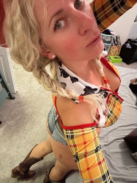 Theblondintheblue hot pornstar archive