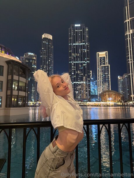 Taitehambelton pornstar hot photo