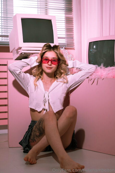 Taitehambelton xxx model images