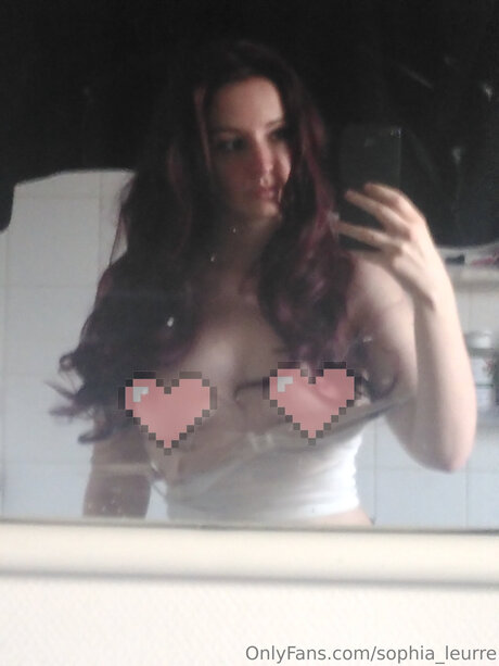 Sophia Leurre adult model pics