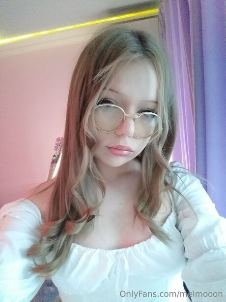 Melmooon top star photos