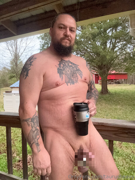 Taurusheavy naked model archive