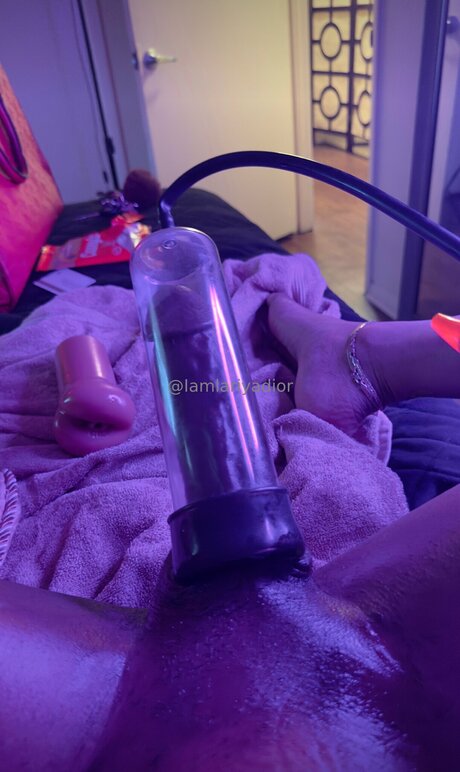 Fineassriyaa art pornstar archive