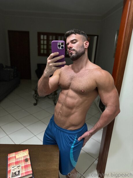 Mr Bigpeach pornstar pretty pic