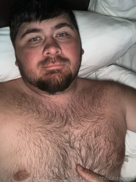 Thtoutdoorguy star erotic photo