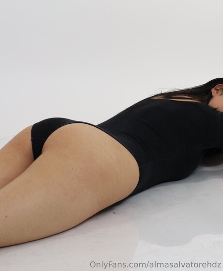 Almasalvatorehdz pornstar hd images