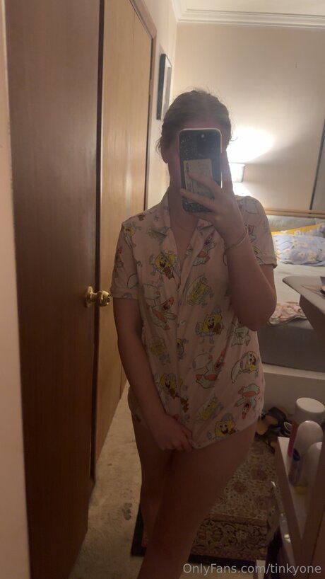 Tinkyone model perfect photos