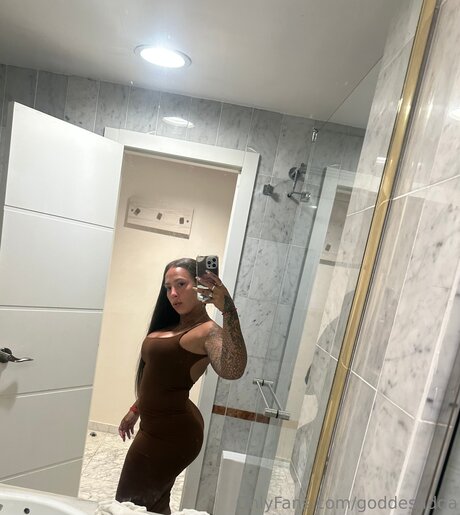 Goddesadda star perfect image