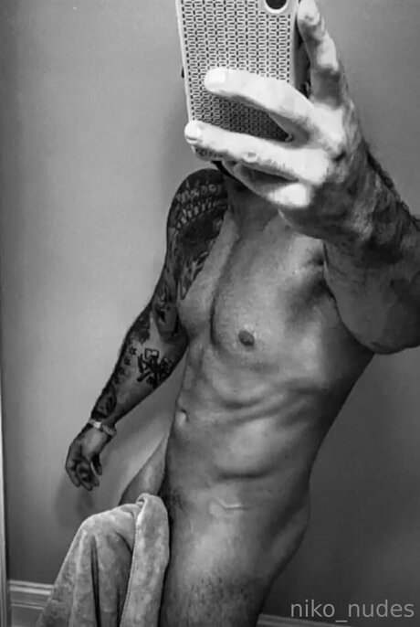 Nikos Nudes pornstar sex img
