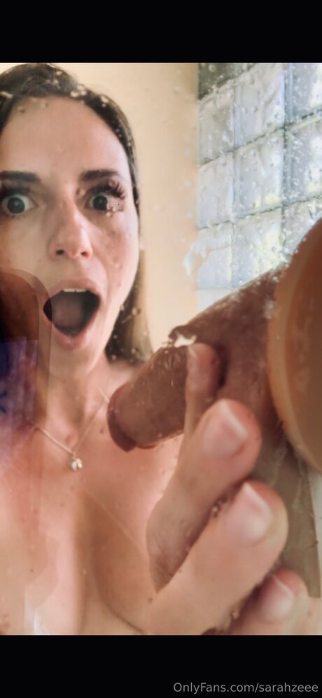 Sarahzeee pornstar top pictures