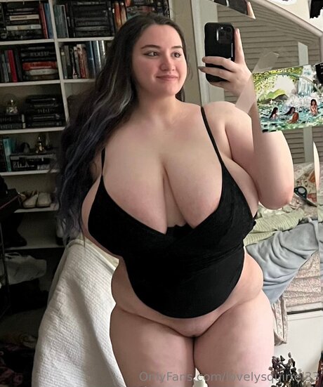 Lovelysquirrel33 free pornstar images