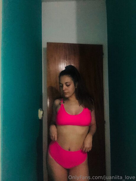 Juaniita Love nice actress img