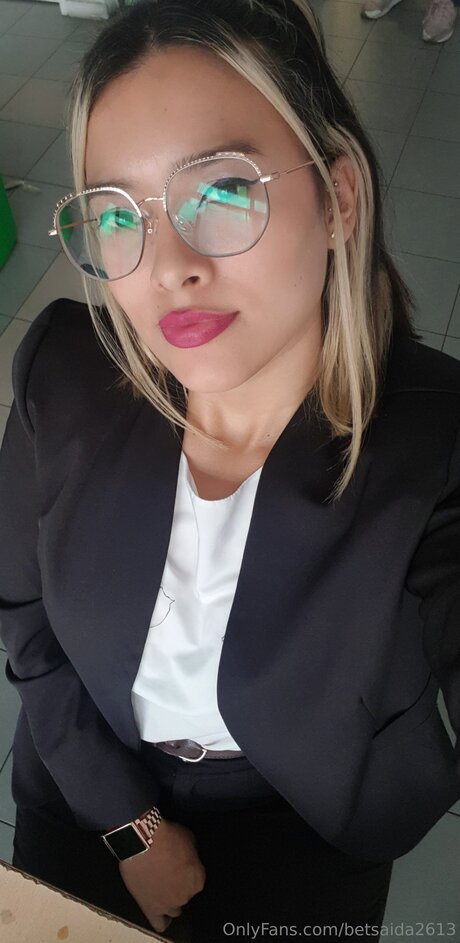 Betsaida2613 star hot images