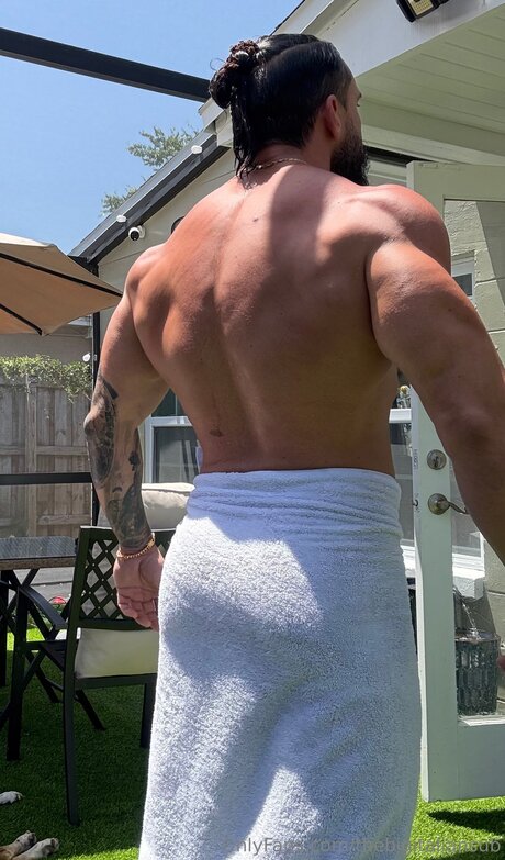 Thebigitaliansub pornstar exclusive pics