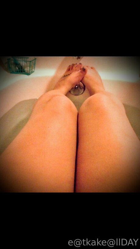 Eatkake exclusive model img