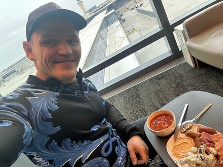 Gayvittlesfree star porn photo