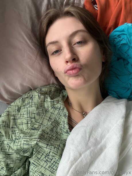 Pinkdoorbel model pics