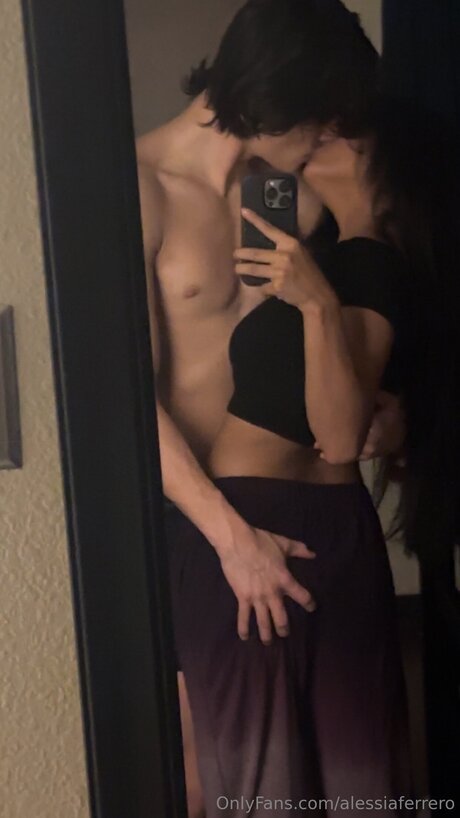 Alessiaferrero erotic pornstar img