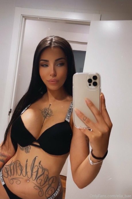 ameliereve7 model art galleries