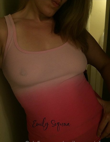 emilysequoiafree model naked pictures