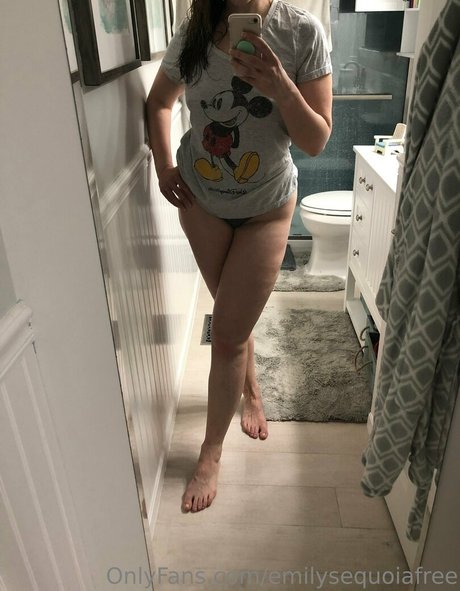 emilysequoiafree model hot image