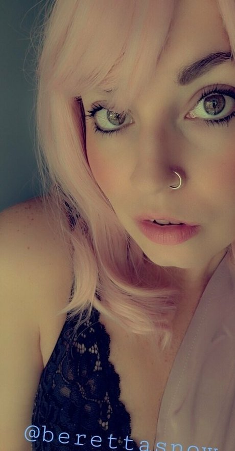 berettasnow model porn photo