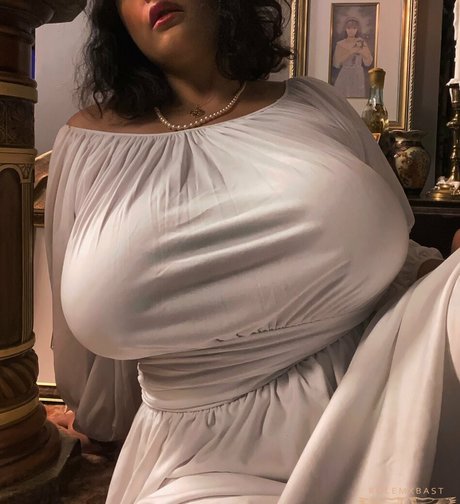 rolemxbast hot model img