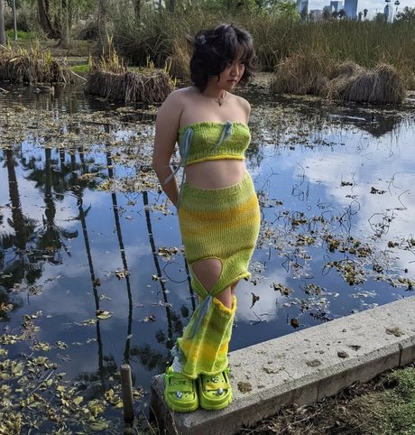 Lydiaren erotic model galleries