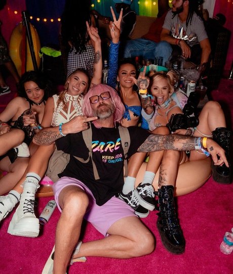 Lydiaren pornstar naked pic