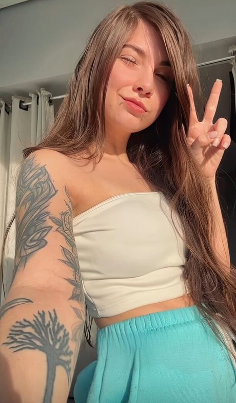 Nicole Diretora model porn pictures