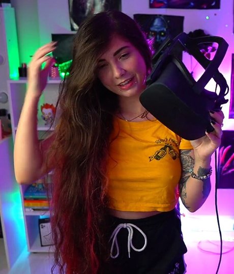 Nicole Diretora star archive