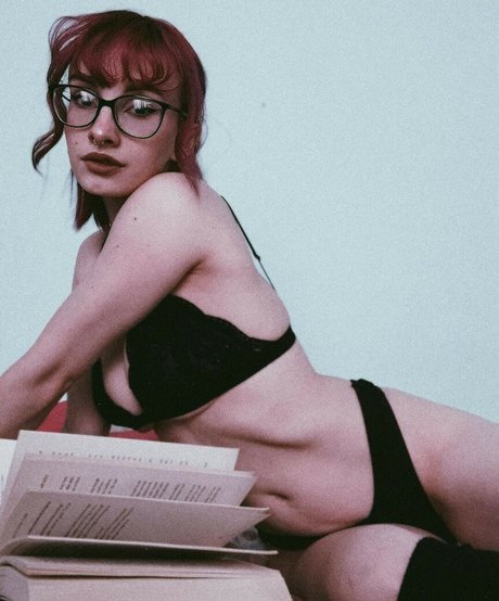 givemethespooks pornographic star image