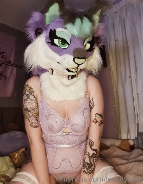 lewdlynxie star naked archive