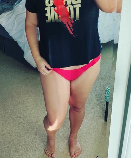 Geekymom Jess model xxx pic