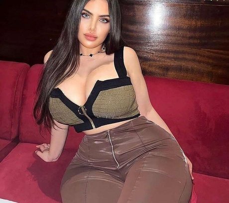 Noure Sahli erotic pornstar picture