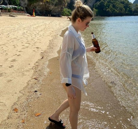 Horsegirldotjpeg model erotic pictures