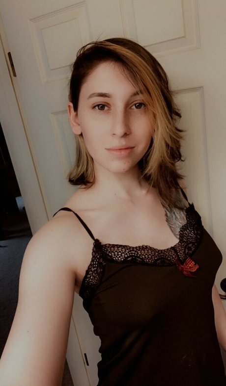 Devi Dionne star perfect photos