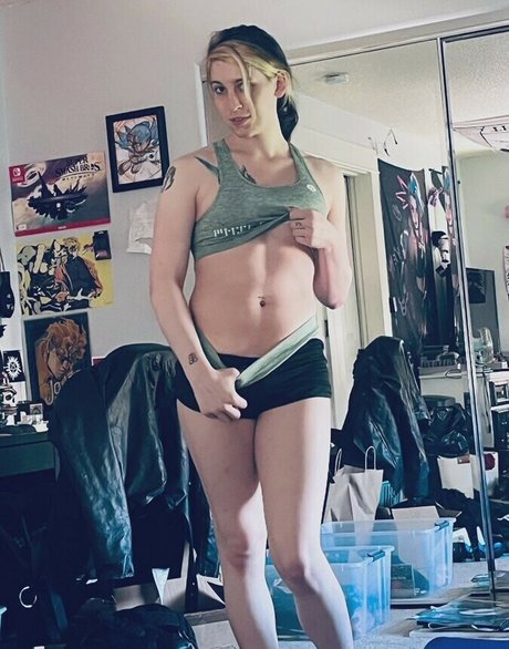 Devi Dionne best star photo