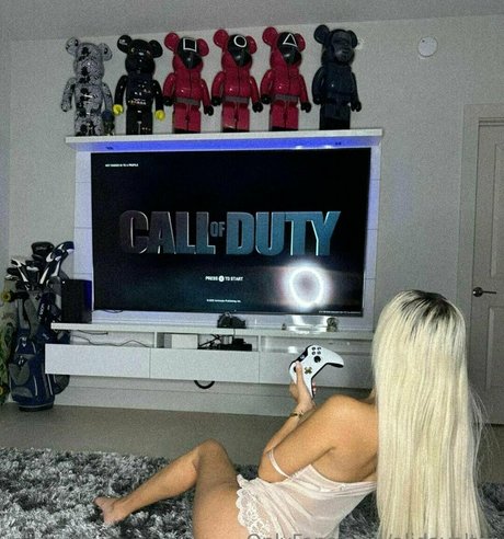 alidayalter naked actress galleries