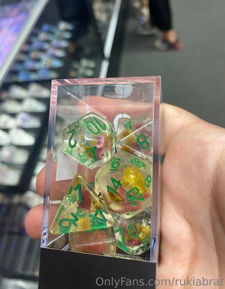 rukiabrat pornographic star pics