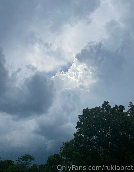 rukiabrat beautiful model photo