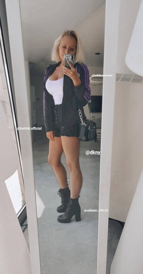 Methvespertine pornstar xxx image