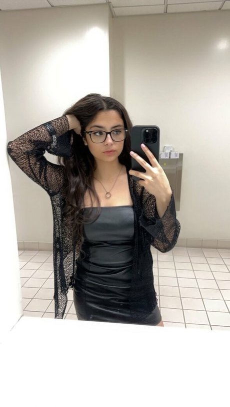 Justcallme Vixx sexy actress gallery