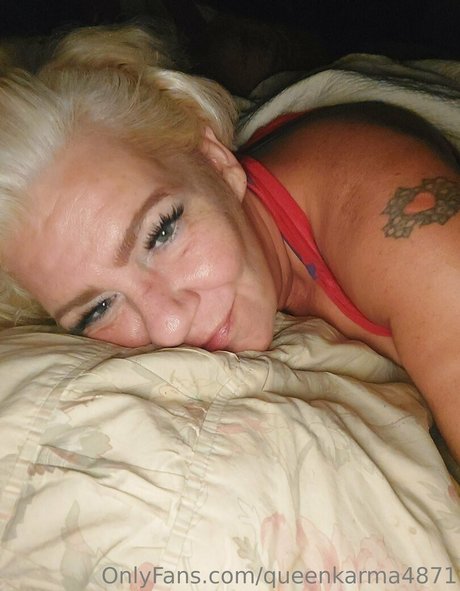 queenkarma4871 pornographic model picture
