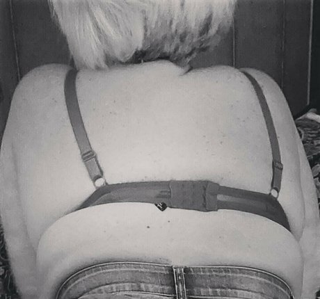 queenkarma4871 star porn image