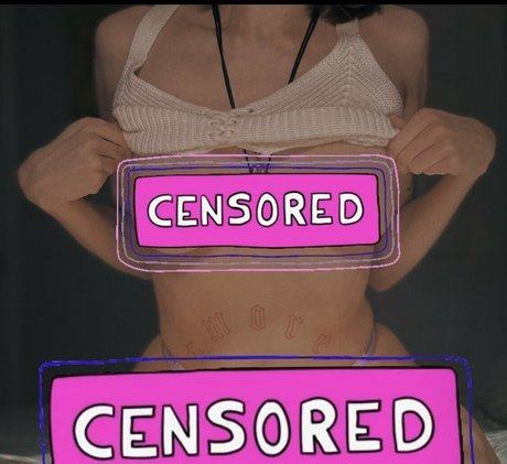 alliecatxoxo nude pornstar image