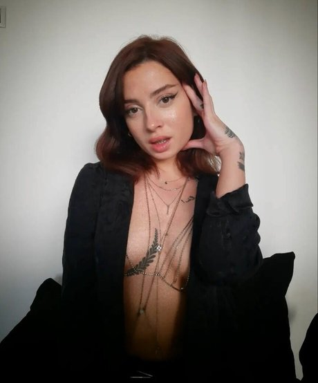 Cecilia Bob exclusive star archive