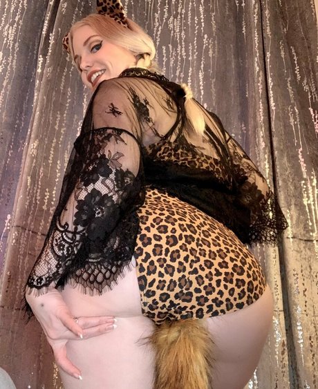 ittybittyprettykittyfree pornstar erotic pics