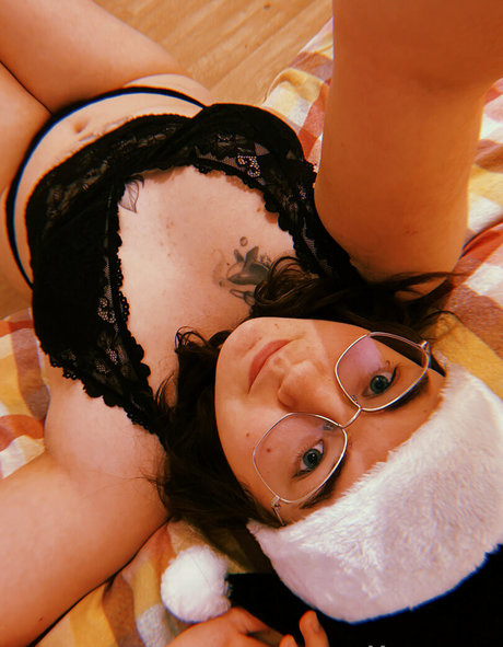 marypoppy pornographic star pic