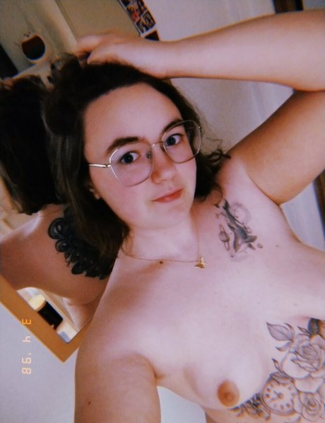 marypoppy model sexy img